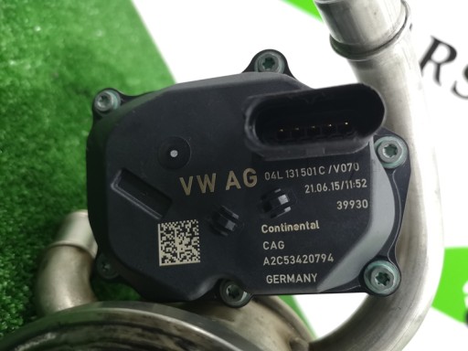 Audi Q3 TDI Lift Chłodnica EGR zawór 04l131512 / 04l131501c