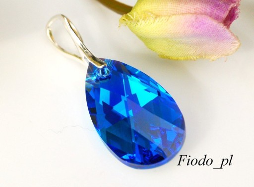 CAPRI BLUE WISIOREK MIGDAŁ SWAROVSKI NIEBIESKI