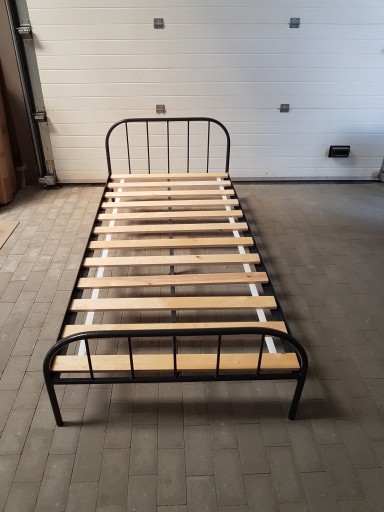ŁÓŻKO METALOWE PROSTE NA KOLONIE LETNIE 90X200