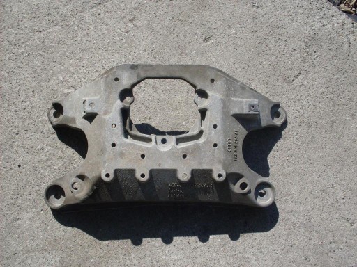 Audi a4 a5 лапа, простынь кронштейн коробки 8k0399263af1 - фото