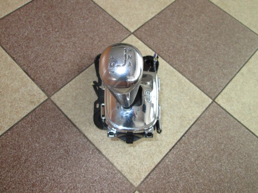 Ручка перемикання передач Peugeot 208 автомат