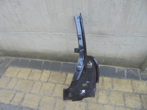 77 50 - RENAULT CLIO II - правый окуляр заднего ремня