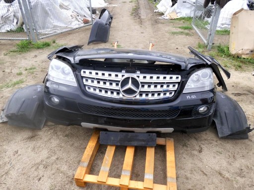 Полный передний MERCEDES ML164 3.2CDI XENON