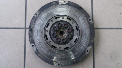AUDI A4 A6 A8 двухмассовый маховик 078105266A