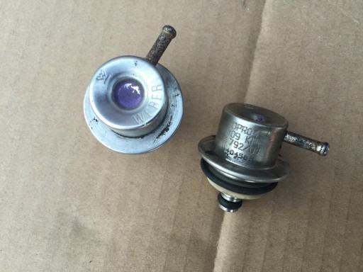 Регулятор давления топлива S40 V40 1.8 1.9 T4 2.0 T