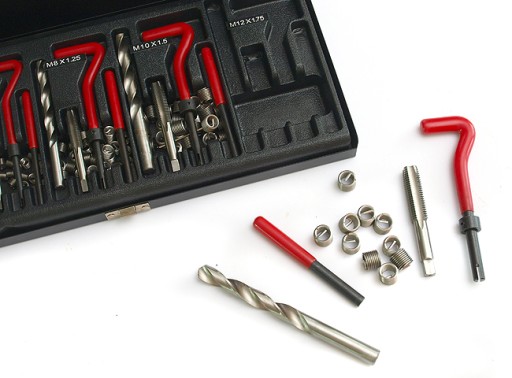 Набір для ремонту обірваної різьби М5 М12 131 шт