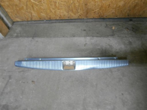 Накладка багажника MERCEDES W212 sedan