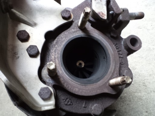 turbo turbina Toyota Corolla VERSO 2.2 D-CAT 05r.