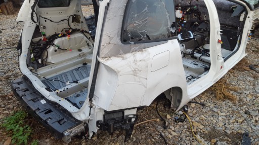 C4 GRAND PICASSO II ЗАДНЯЯ ПРАВАЯ ЧЕТВЕРТЬ