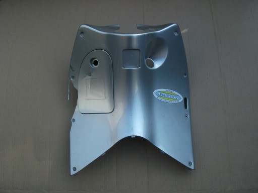 HONDA NES 125 КОКПІТ НАКОЛІННИК