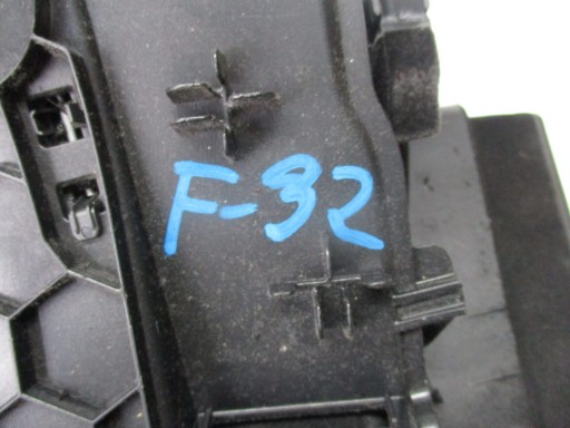 BOÎTE A GANT PASSAGER BMW 4 F32