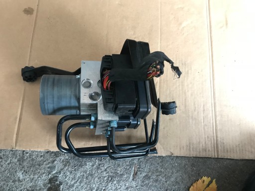 BMW X5 F15 X6 F16 головний гальмівний циліндр ABS 6884729-01