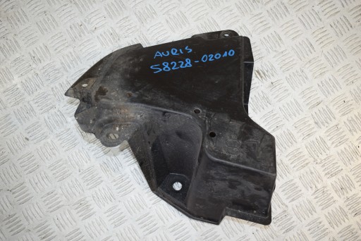 Blende Abdeckung Unterfahrschutz links TOYOTA AURIS II 2 LIFT