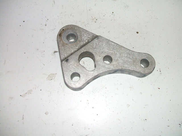 FIAT 500L BRACKET BRACKET ENGINE AIR BAGS 51901826 photo 1 - milautoparts-fr.ukrlive.com