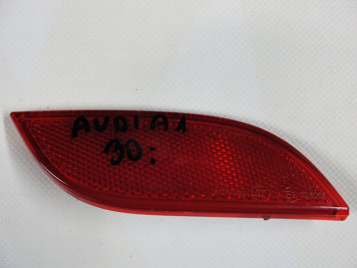 REFLECTEUR DROITE PARE-CHOCS ARRIÈRE AUDI A1 8X0945106 photo 1 - milautoparts-fr.ukrlive.com