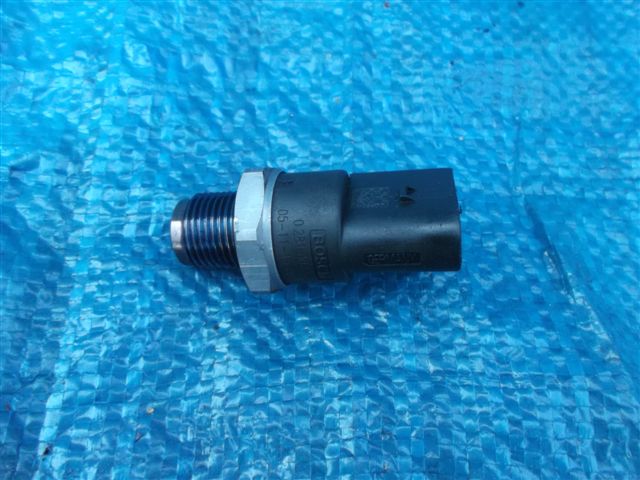 SENSOR PRESSURE MERCEDES SPRINTER ML W164 3.0CDI photo 1 - milautoparts-fr.ukrlive.com