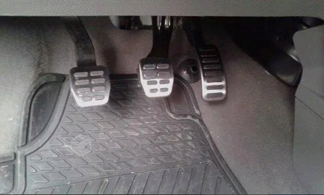 TRIMS ON PEDALS SKODA OCTAVIA I FABIA I II ROOMSTER SEAT TOLEDO IBIZA photo 4 - milautoparts-fr.ukrlive.com