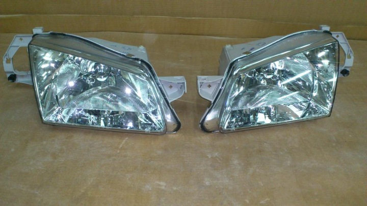 LAMP RIGHT FRONT FRONT MAZDA 3 98-07 323 photo 1 - milautoparts-fr.ukrlive.com