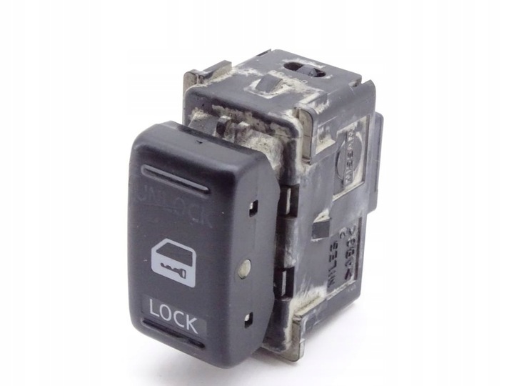 NISSAN NAVARA D40 SWITCH CENTRAL LOCK photo 1 - milautoparts-fr.ukrlive.com