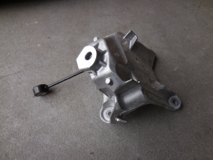 AUDI A4 A5 8W BRACKET ENGINE 4M0199307BN 4M0199308BL photo 2 - milautoparts-fr.ukrlive.com