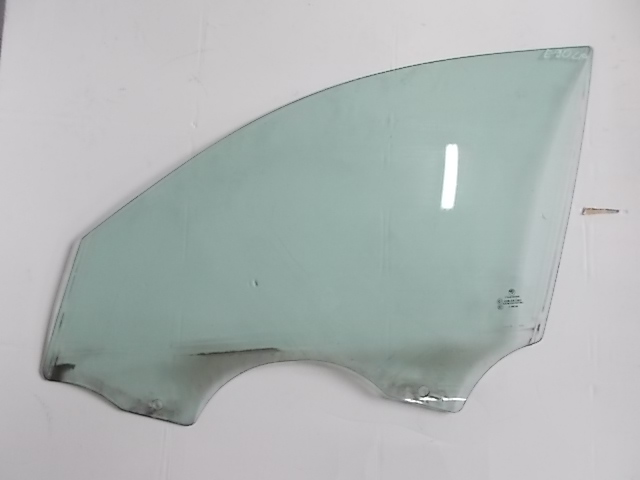 BMW 3 E90 E91 GLASS DOOR LEFT FRONT 06R photo 1 - milautoparts-fr.ukrlive.com