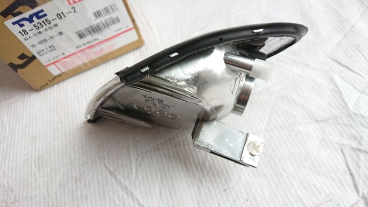 AUDI A3 8L DIRECTION INDICATOR BLINKER RIGHT FRONT photo 9 - milautoparts-fr.ukrlive.com