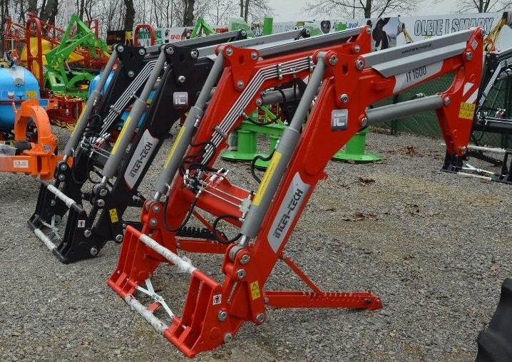 LADOWACZ CZOLOWY TUR T-229 T-241 1600KG METAL-FACH