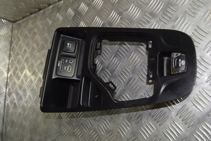 PANNEAU CARDE LEVIER DE TRANSMISSION JEEP CHEROKEE KL 1UJ61 photo 1 - milautoparts-fr.ukrlive.com