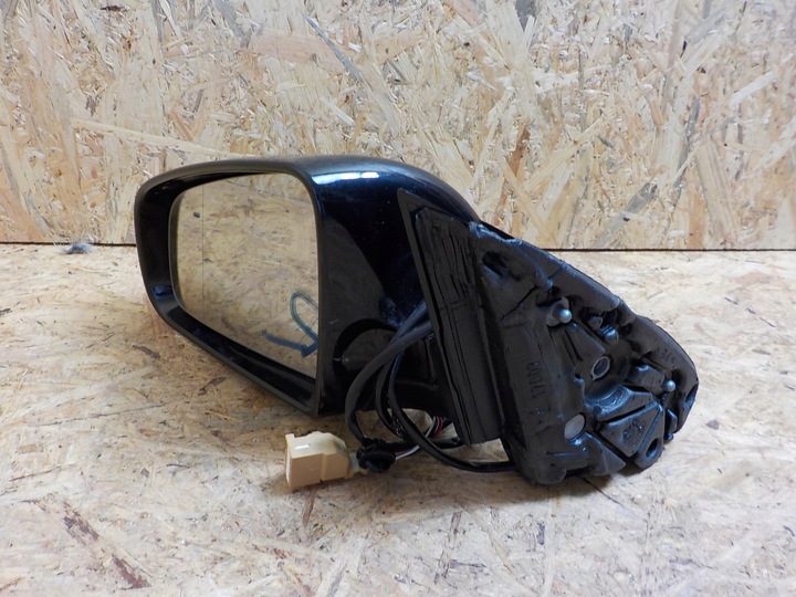 MIRROR LEFT FRONT AUDI A4 B7 5PIN photo 2 - milautoparts-fr.ukrlive.com