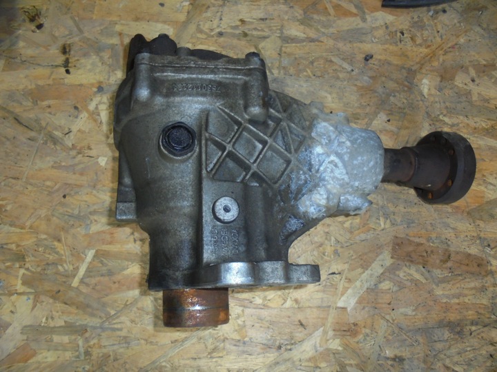 REDUCTION UNIT FORD KUGA 2.0 TDCI 8V41-7L486-AE photo 1 - milautoparts-fr.ukrlive.com