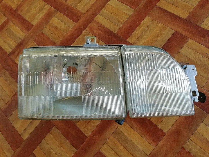 LAMP LAMP RIGHT MERKUR SCORPIO FORD 1987-89 photo 10 - milautoparts-fr.ukrlive.com