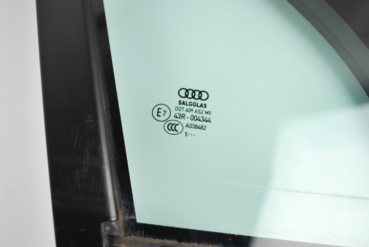 GLACE PORTIÈRE DROITE AVANT AUDI Q7 AS2 2015 4M0845114 photo 2 - milautoparts-fr.ukrlive.com