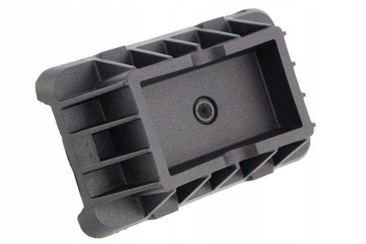 BMW 5 E60 E61 PAD UNDER LIFT DEVICE RUBBER CONNECTOR photo 1 - milautoparts-fr.ukrlive.com