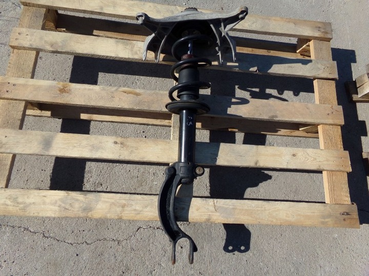 Audi a5 8t амортизатор передний перед 8k0412131g, Цена