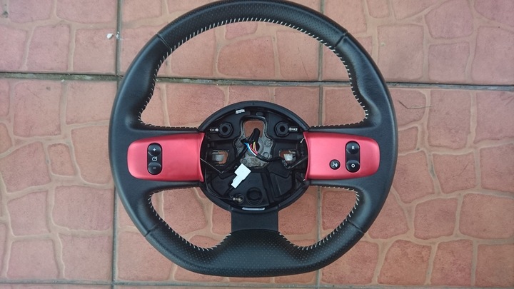 Renault twingo iii 2014 руль кожа состояние хорошее состояние, Цена
