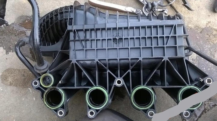 Vw audi 1.2 tsi впускний колектор 03f145749b, Ціна