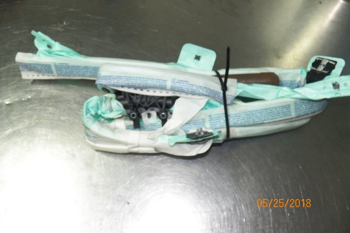 Шторка безопасности левая vw passat b7 3c0880741f, Цена