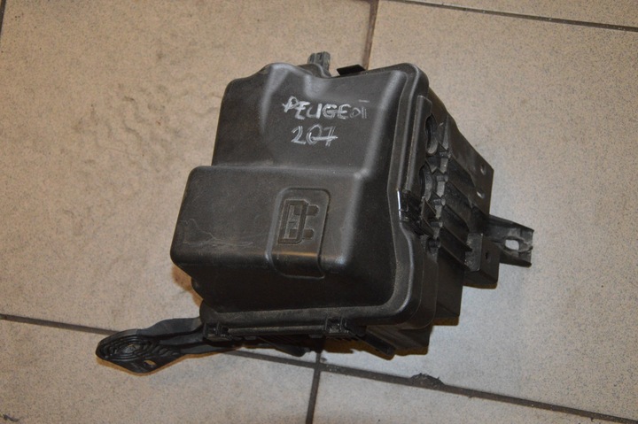 Корпус запобіжників peugeot 207 1, 4 16v, Ціна