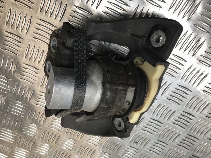 Кронштейн volvo xc90 d5 v526, Цена