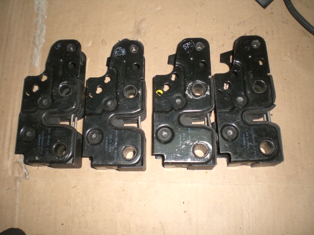 фото №3, Замок капота leon ii 1p0823509d 1p0823509c