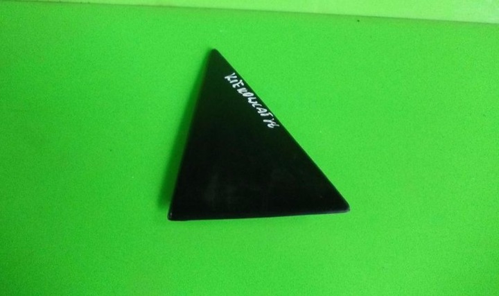 фото №1, Заглушка трикутник двері лівий зад ford escort mk7 5d