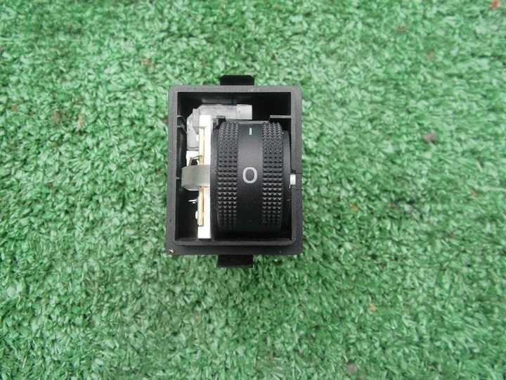 фото №1, Перемикач регулювання світла 4f0941301a a6 c6