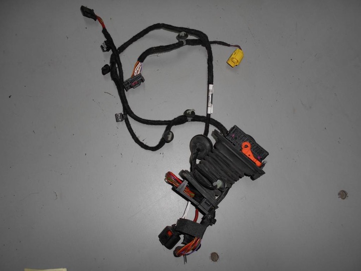 фото №1, Установка двері pp vw passat b7 3ab971121bb