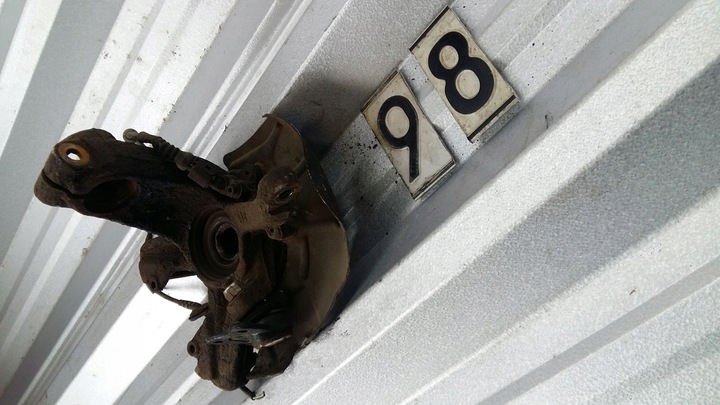 фото №4, Skoda octavia i 1.8 поворотный кулак abs правые перед