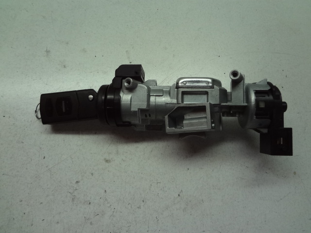 фото №2, Mazda 5 05-10r замок зажигания ключ