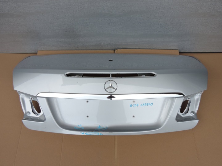 фото №1, Mercedes e-klasa w207 cabrio кришка зад