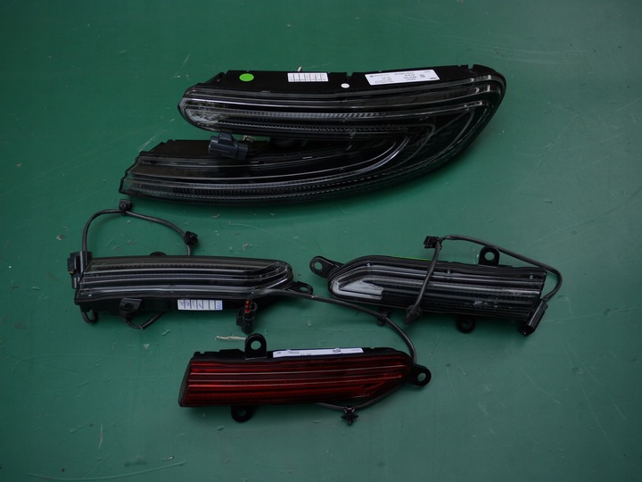 фото №1, Лампи задні джгути aston martin db11 2016-2023r