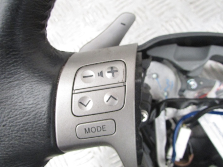 фото №6, Руль кожаный toyota auris 07r