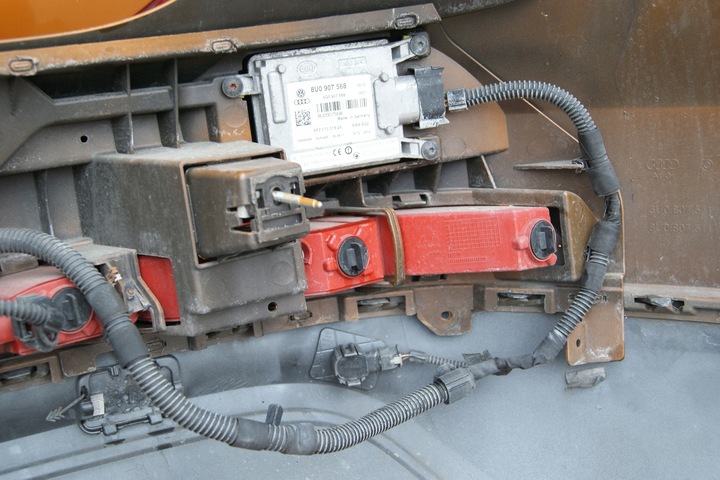 фото №6, Audi q3 8u0 комплектний зад lx2u asystenty pdc