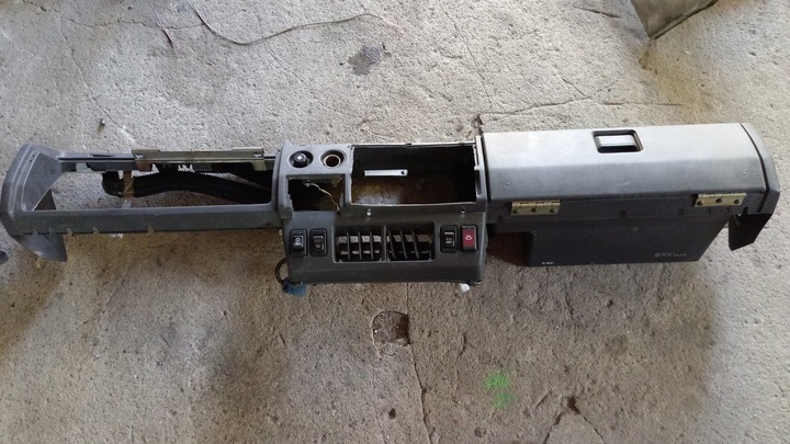 фото №1, Subaru libero 86-93 консоль